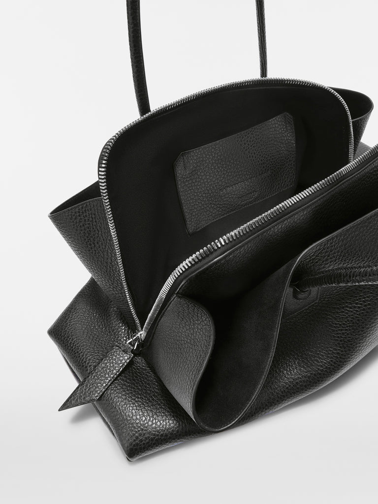 ''La Passeggiata Large'' black top handle