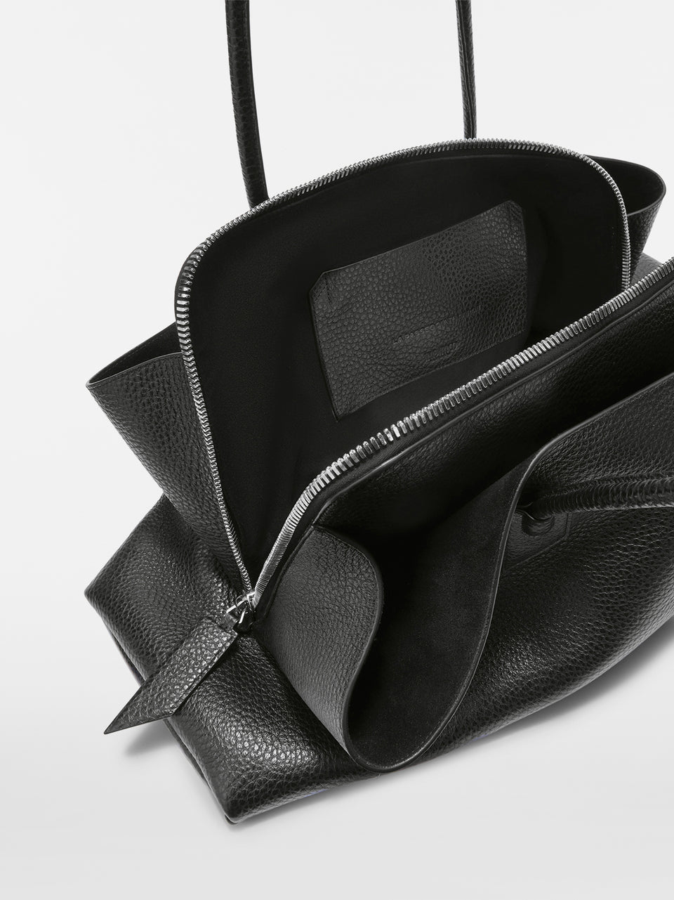 ''La Passeggiata Large'' black top handle
