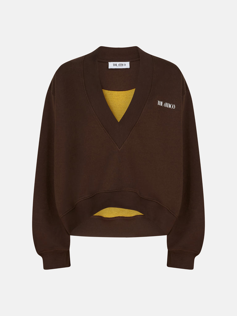 Dark brown sweatshirt