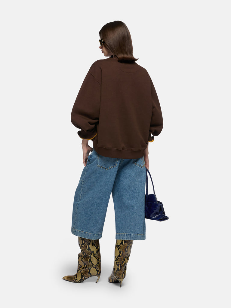 Dark brown sweatshirt