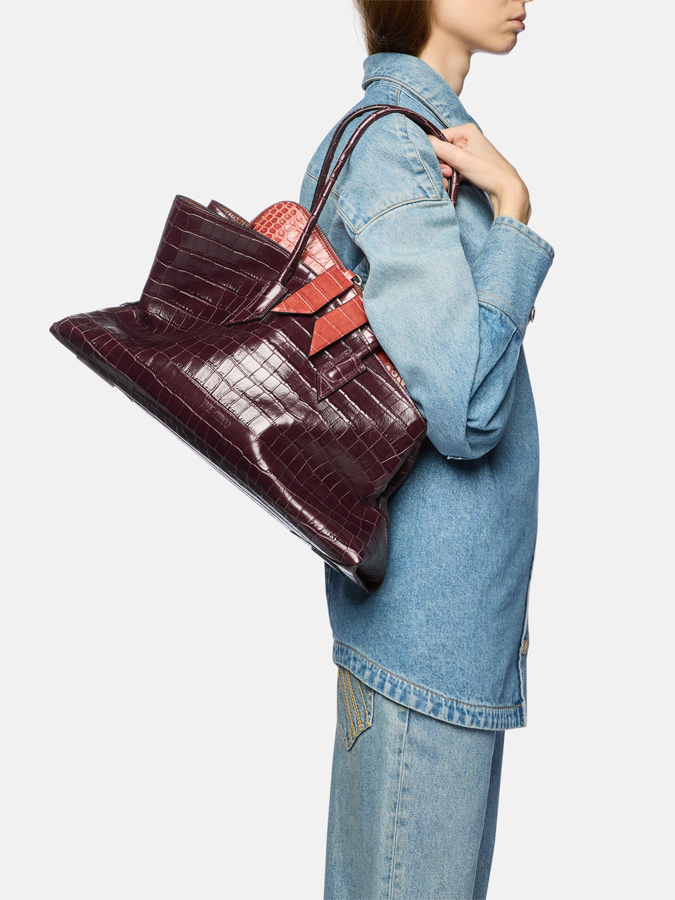 Top handle ''La Passeggiata Medium'' faded bordeaux