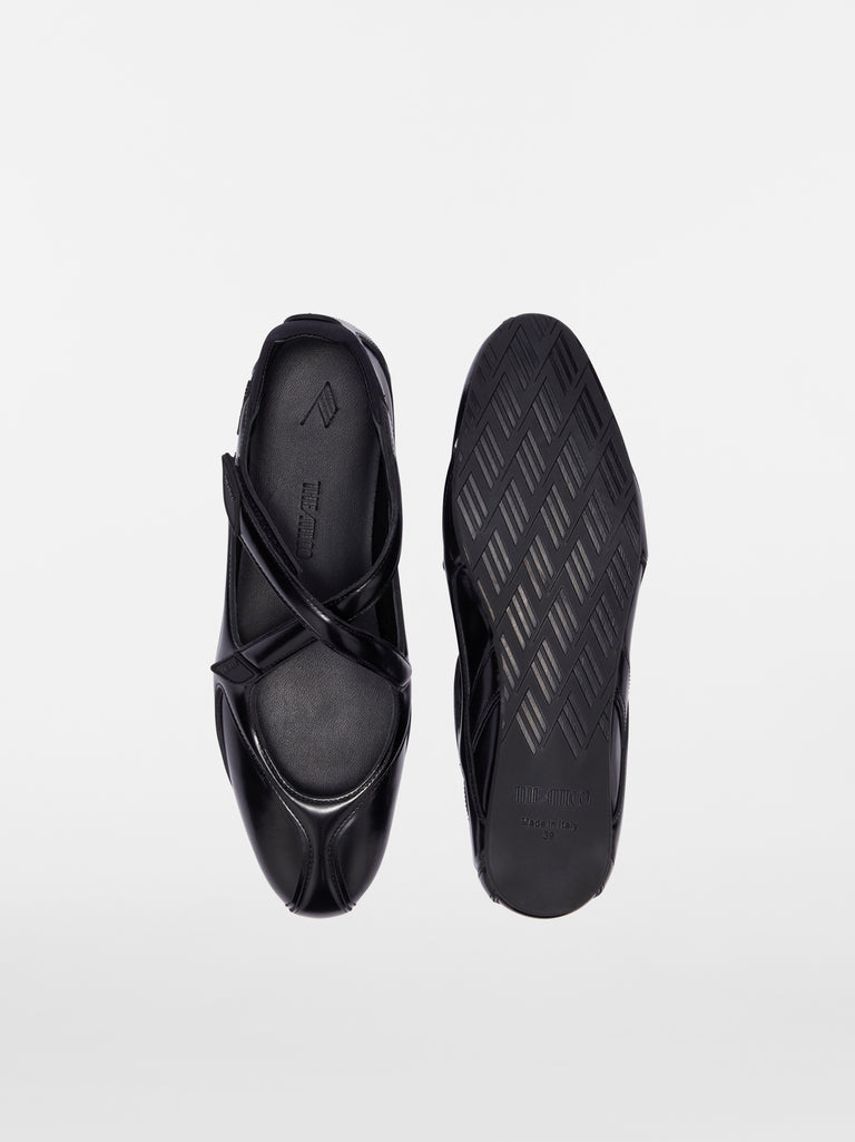 ''Floor 01'' black ballerina flat
