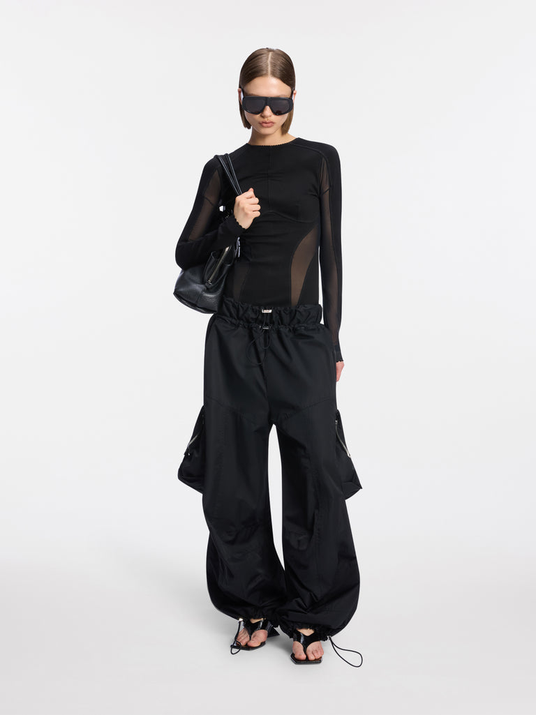Top black