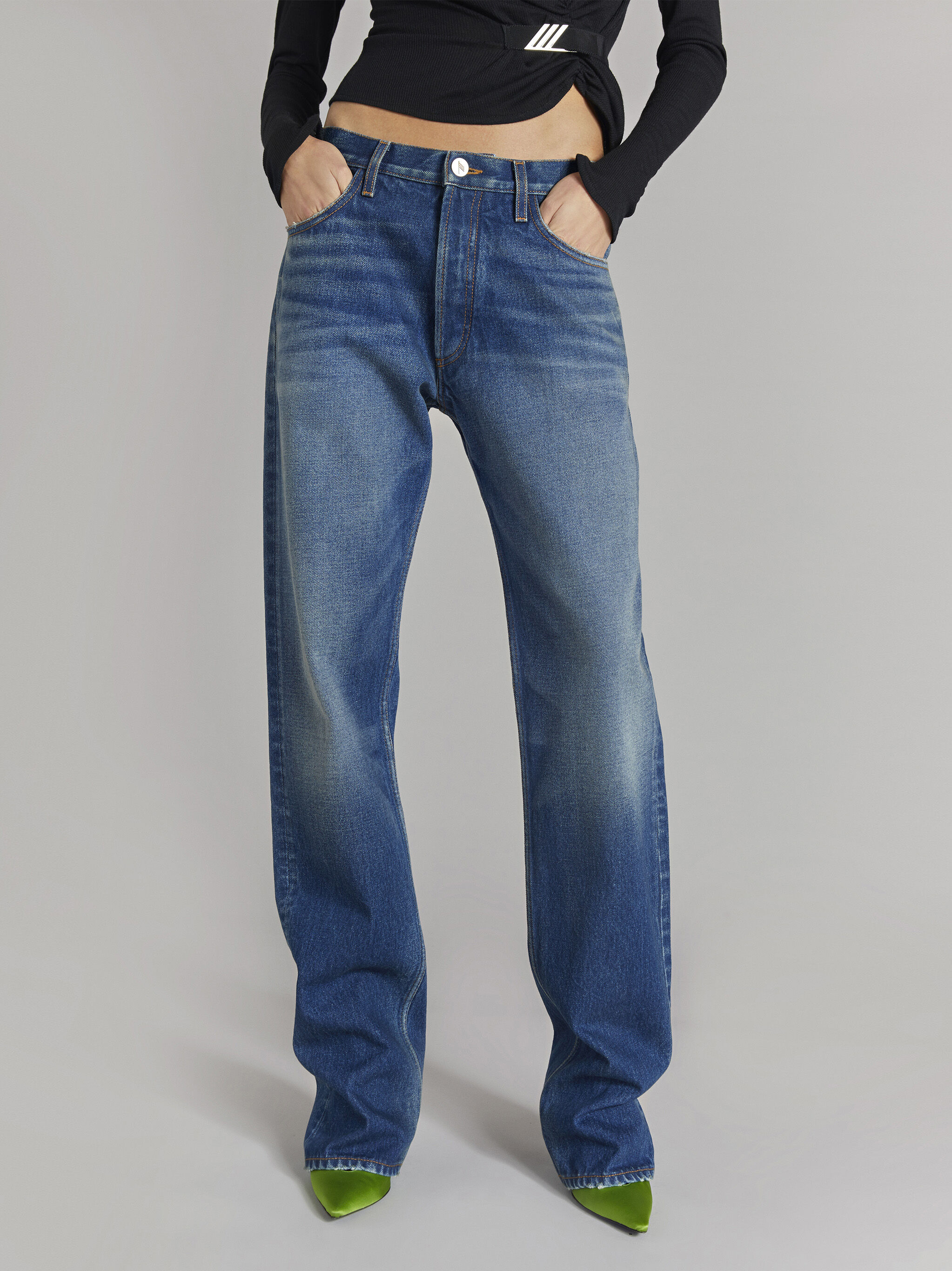 dark blue boyfriend jeans