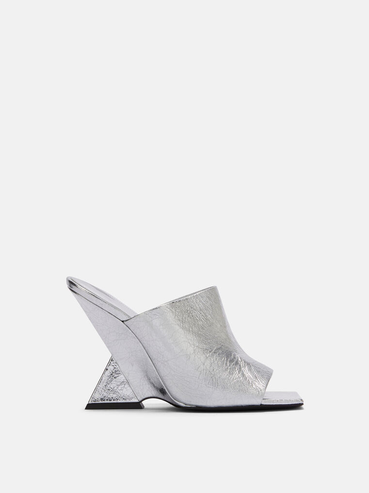 Attico Cheope 105mm Laminated Leather Mules In Silver