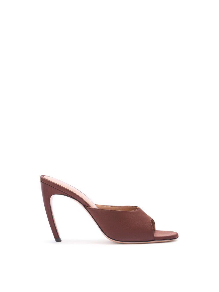 Attico Betta 95 Satin Mules In Animal Print