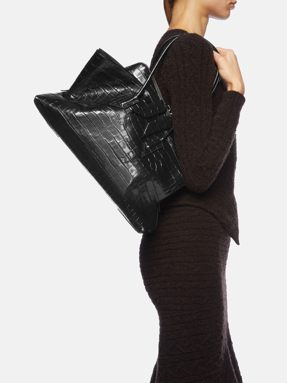 THE ATTICO ''La Passeggiata Medium'' black top handle Black 251WAH00054LBT021PR100