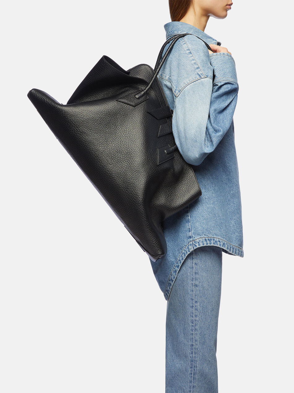 THE ATTICO ''La Passeggiata Large'' black top handle Black 250WAH00057LBT117AA100